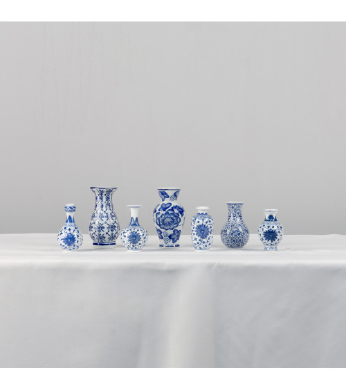 Bud vases style