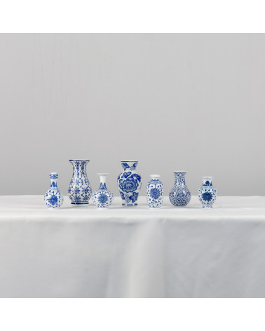Bud vases style